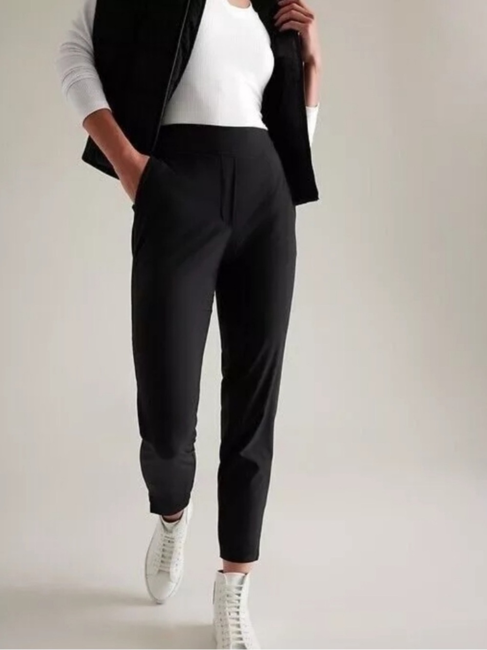 Athleta Brooklyn Ankle Pant Sz 4P Black Lightweight Travel Commute Casual Comfy